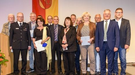 People on stage at the Citizens' Reception 2022 in Rastatt