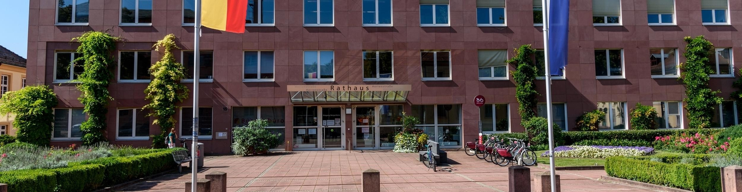 Rathaus Herrenstraße in Rastatt. Foto: Gerhard Dinger Rathaus Herrenstraße in Rastatt