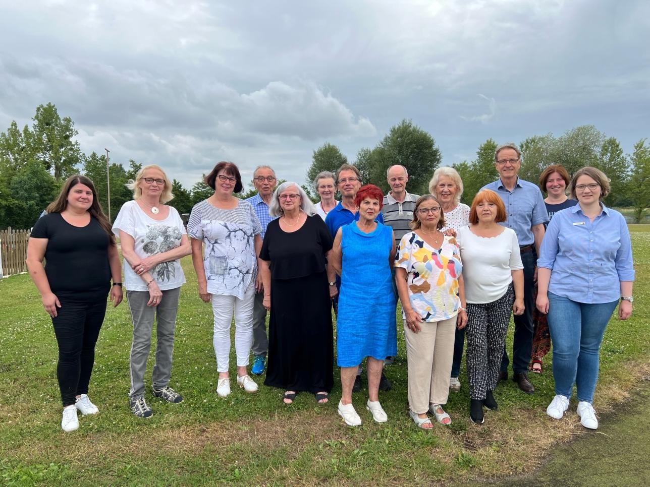 Photo de groupe des seniors (lien vers Seniorenhile Rastatt e.V.)