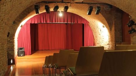 Bühne und Stühle im Kellertheater in Rastatt