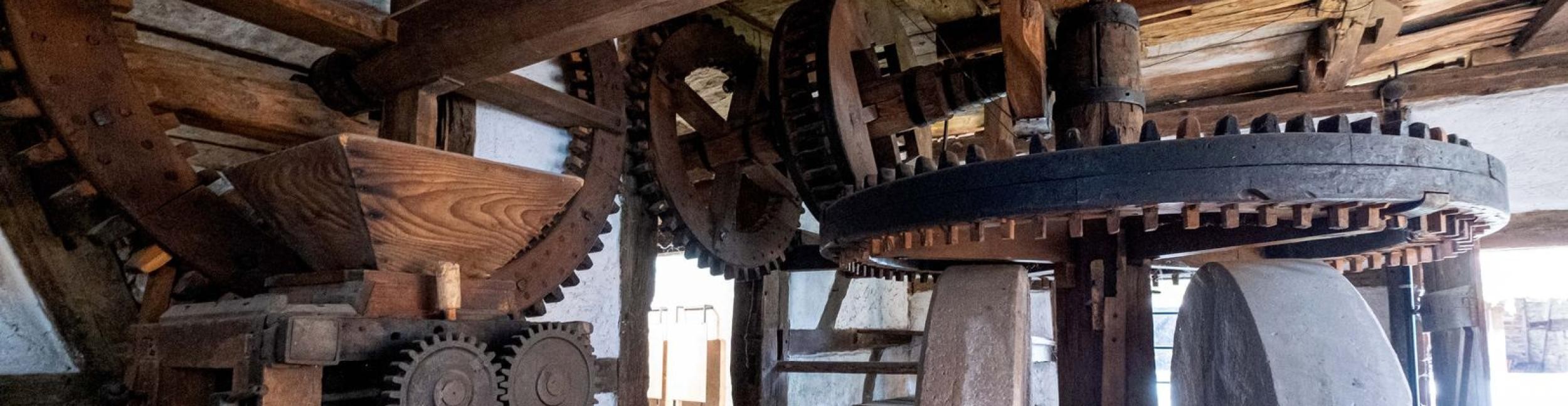 Wheels of the oil mill in the Riedmuseum Rastatt.