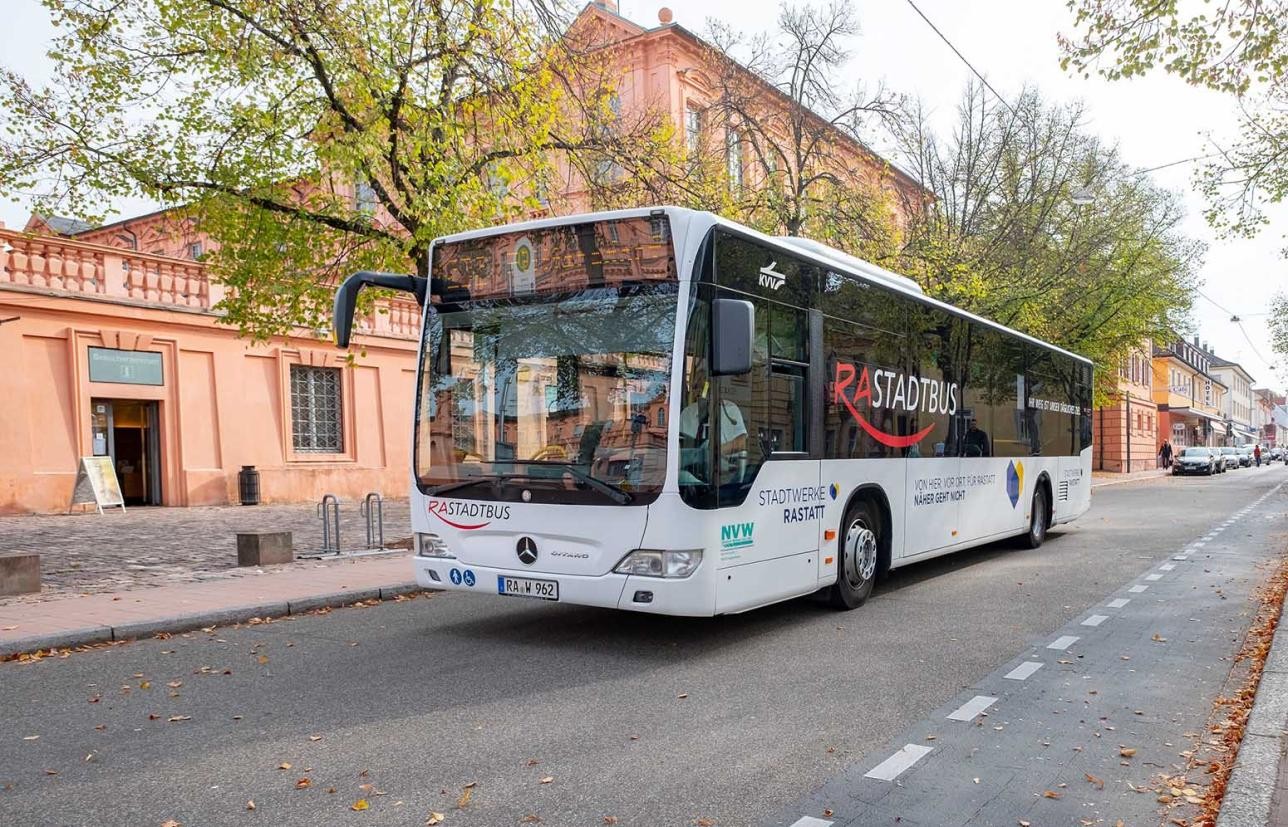 Bus devant le château de Rastatt