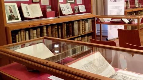 Display case with books in the Rastatt Historical Library.