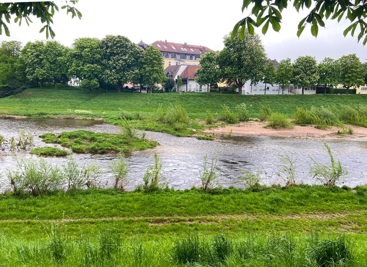 Murg Rastatt in der Nähe der Ankerbrücke