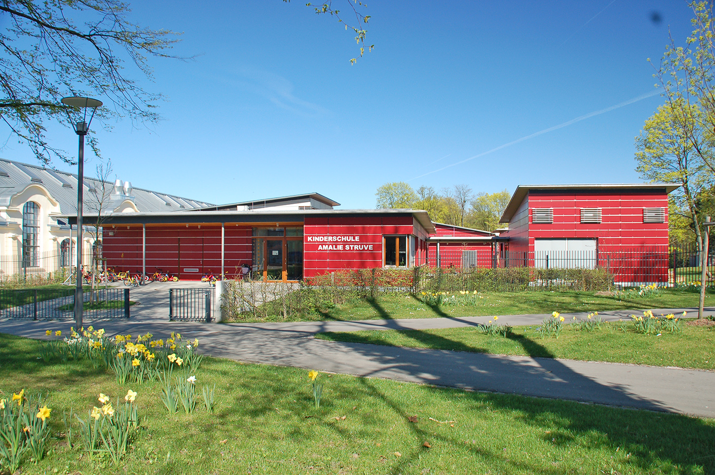 Kinderschule Amalie Struve. Außenaufnahme